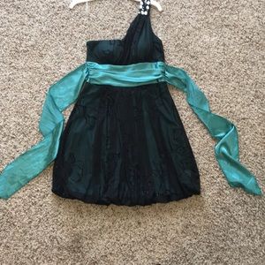 Formal One Shoulder Dark Green Dress